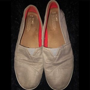 Women’s Toms Shoes